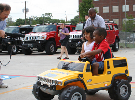 Children\'s House Dallas Hummer