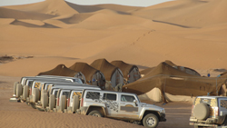 HUMMER H3 Nomadic Tents