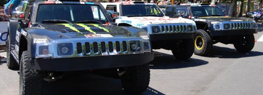 Team HUMMER Clears Pre-Race Inspection for 2010 Dakar Rally